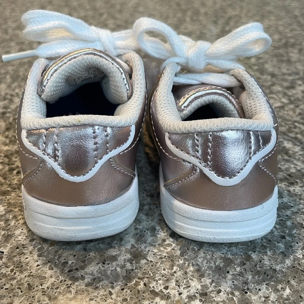 NWT Baby K-Swiss soft metallic pink size 5